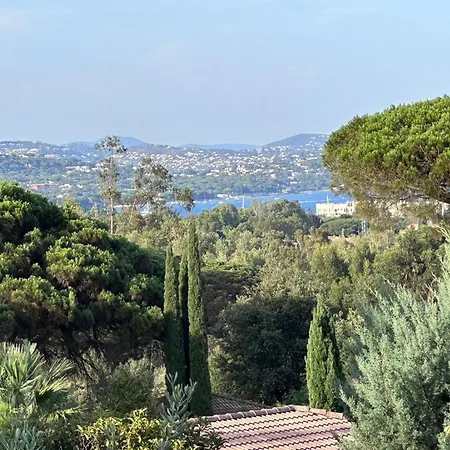 Ferienhaus Jolie Maison Cosy Vue Golfe De Saint Tropez Gassin