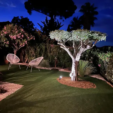 Feriehus Jolie Maison Cosy Vue Golfe De Saint Tropez Gassin